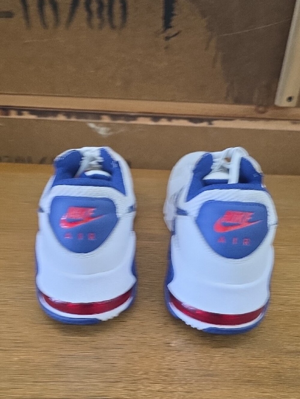 Nike Men's White & Blue Air Max Lifestyle Sneakers - Picture 6 of 11